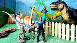 Divertente video con auto per bambini su come una grande città vagabondava in una città automobilistica dinosauro. Il Parco Dei Dinosauri Episodio 1 Youtube