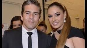 Tras estos comentarios, el mismo fernando reina iglesias decidió romper el silencio y usar sus redes sociales para aclarar todo y negar que tenga un hijo fuera del matrimonio, además de. Fernando Reina Esposo De Galilea Montejo Le Fue Infiel Gluc Mx