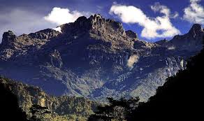 Sirkum pasifik melewati pulau maluku, sulawesi, sampai papua. 15 Gunung Tertinggi Di Indonesia Lengkap Beserta Lokasi Dan Ketinggiannya