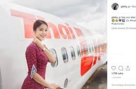 Pramugari cantik lion air, garuda indonesia, batik air dan sriwijaya air di bandara sultan hasanuddin makassar nonton juga. Pintar Dan Cantik Ini Potret Gibby Si Pramugari Cantik Lion Air Dewiku Com