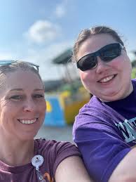 Fun Times This Past Week at New Visions Day Program! Our New Visions Day  Program participants stayed busy all week with exciting  activities—volunteering, exploring the community, shopping, dining out, and  visiting local