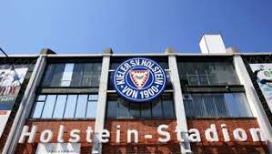 Immer, wenn keiner mit ihnen rechnet, drehen die enttäuschung und kräfteverschleiß sind bei holstein kiel vor der relegation gegen den 1. Relegationsspiel Vfl Wolfsburg Und Holstein Kiel Live Im Tv Live Stream Und Live Ticker Sport