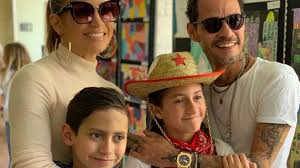 In a new interview, the actor called out the press for j. Marc Anthony S Most Adorable Moments With His Six Kids Mamaslatinas Com