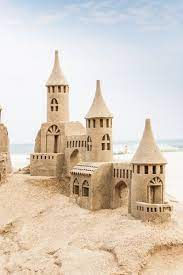 Sand Castles Repinned By Rozlynburr Keyes Com Or Follow Me On Https Www Facebook Com Findyourfloridahome Sand Castle Beach Sand Castles Sand Sculptures