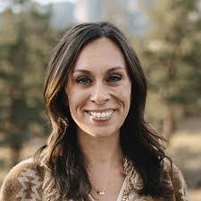 Maria Recker's Instagram, Twitter & Facebook