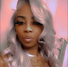 Who can style a glueless pre-cut 7x5 lace wig?