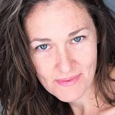 Elly Goodman's Instagram, Twitter & Facebook