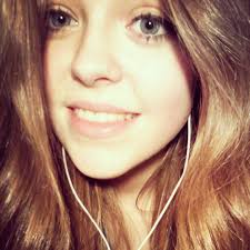 Listen to Broken dreams by caitlin1997 in ??? playlist online for free