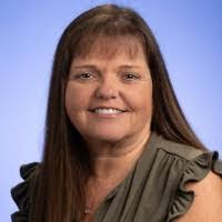 Lori Hedges's Instagram, Twitter & Facebook