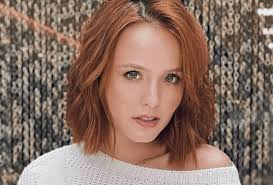 Find top songs and albums by larissa manoela including pra ver se cola, meu pacto and more. Aos 20 Anos Larissa Manoela Surpreende A Todos Em Foto De Biquini Rd1