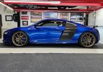 How to replace the exhaust manifold on an Audi R8 R-Tronic?