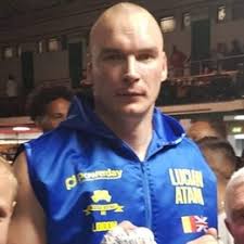 Lucian Atana vs. Miloslav Pávek, Brown vs. Bavington