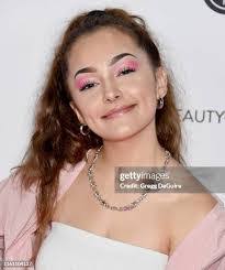 Jacqueline Orona's Instagram, Twitter & Facebook