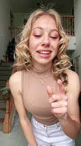 Abriale Evans's Instagram, Twitter & Facebook