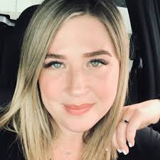 Danielle Thurman's Instagram, Twitter & Facebook