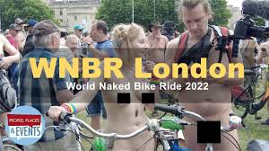 動ナビブログネオ » 【裸族の祭典】ロンドンで毎年開催される“世界全裸自転車ライド”