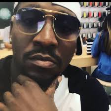 Lily, a 24-year-old waitress, had no idea she was serving Michigan  Wolverines superstar Bryce Underwood. Polite and discreet, Bryce Underwood  enjoyed his meal without drawing attention. But as he left, he placed