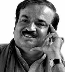 G`eVcd UVWj ?RiR]d Z_ eYVZc SRdeZ`_