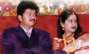 Her breast/bra size 36, waist size 27 & hip size 36 inches. Wedding Saga Of Actor Vijay And His Fan Cum Wife Sangeetha Indian Celebrity Events