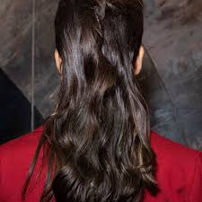 Lucky for you, hairstyles for long hair are not hard to find. 30 Quick And Easy Hairstyles For Long Hair