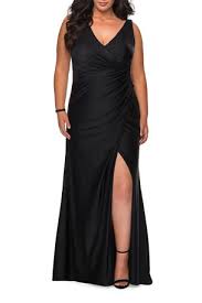 Check spelling or type a new query. Plus Size Designer Dresses At Neiman Marcus