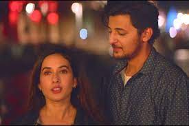 Get meaning and translation of flicker in hindi language with grammar,antonyms,synonyms and sentence usages. What Is The Meaning Of Boohey Bariyan In The Hawa Banke Song Quora