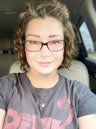 Do you know..a fisherman and a hunter..dey wife does aways horn  dem..because dey greedy..