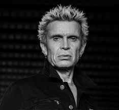 Breathe new life into your floral arrangements with tips from Kimberly Hess  at Prairie Petals