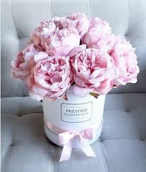 Large Quality Flower Box Made Of 14 Open Silk Peonies In Light Pink And Finished W Artificial Flower Arrangements Faux Flower Arrangements Flower Arrangements