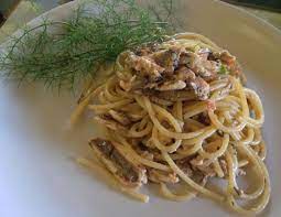 200 g d'acciughe fresche, spinate. Spaghetti Con Alici Fresche E Finocchietto Presentazione Di Cibo Idee Alimentari Spaghetti