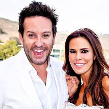 Happy Anniversary Rosa Blasi and Todd William Harris!!! #marriedbiography  #anniversary #rosablasi #actress #CoupleGoals
