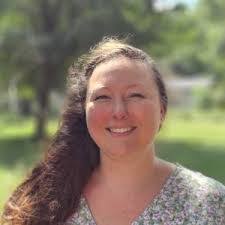 Stephanie Beavers's Instagram, Twitter & Facebook