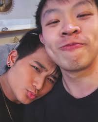 Watch me get lit during New Years 😎🥳🥂 • • • • • #party #newyears  #happynewyears #nyd #partyideas #partyin #drink #getaway #cottage  #cottagelife #minivacation #vacation #drinking #drinkinggames  #partylatenight #latenight #celebrate #celebrateyourself ...