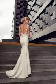 Typischerweise ist das brautkleid stark tailliert und. Brautkleid Ruckenfrei Mermaid Schnitt Eng Bestickter Oberteil Hochzeitskleid Eng Brautkleid Ruckenfrei Hochzeitskleid