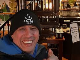 Un buen café … un buen momento en @threemonkeyscoffee ubicado en  #nashville_tn totalmente recomendable @cafeconbracamonte  @bracamonte_oficial é