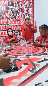 Saya bangga melihat kerjasamanya yang luar biasa dan mereka ikut juga berpartisipasi membantu mulai dari rumah duka sampai menghantar jenazah ke tempat penguburan. Dpd Pemuda Batak Bersatu Kepulawan Riau Pimpin Rapat Untuk Pengamanan Ibadah Malam Pergantian Tahun Berita Berdasar Fakta