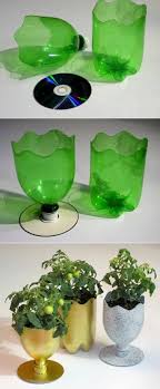 Neue Blumentopfe Fur Den Garten Und Balkon 22 Coole Upcycling Ideen Recycling Kunst Plastikflaschen Bastelarbeiten Diy Vase