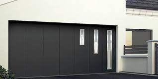Porte De Garage Laterale A Vannes Beneficiez De Tous Les Avantages D Une Porte De Garage Coulissante Fermetures Du Porhoet