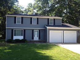 Steel siding from edco provides a natural, elegant style to your home or business that will last a lifetime. 2021 Aluminum Siding Cost Replacing Aluminum Siding Prices Aluminum Siding Contractors