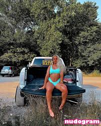 4x4froad  Annelisehope19  TrucK & Car Girls  doubledoffroad   yogirlcassjax Nude Leaks OnlyFans Photo 2 - Nudogram v2.1