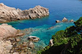 Sull'isola scatta il via libera all'ingresso dei turisti, dopo un lungo periodo di puntuali controlli anti covid sugli arrivi che avevano blindato la regione. Vacanze In Sardegna Consigli Utili De La Redazione