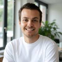 200+ Profile mit dem Suchbegriff „Adami“