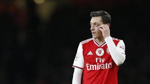 Football player @fenerbahce ⚽ mesut özil ретвитнул(а) ᴀʀᴅᴀ öᴄᴀʟ. Liga Inggris Fenerbahce Tunggu Mesut Ozil Bercerai Dengan Arsenal Bulan Ini Inggris Bola Com