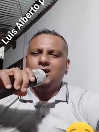 Caliche Le Enseña A Nadar A Mauren Amor Sincero