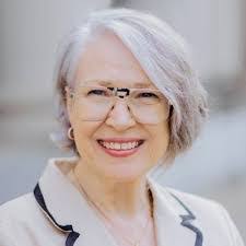 Renee Romano's Instagram, Twitter & Facebook