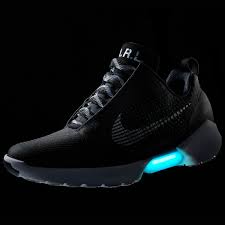 Shop the latest nike uk shoes with our extensive collection of nike store. How Nike Built The Hyperadapt The Self Lacing Sneaker Of Our Dreams Wired