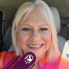 Dr. Tracy Hoos took the oath office last night, becoming a Ward 4 City  Councilor. Dr. Hoos' appointment to fill the vacant seat left by Mayor  Coleman was unanimously passed by Council.