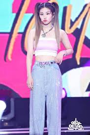 190824 Itzy Icy At Music Core In 2020 Kpop Outfits Outfits Kpop Girls