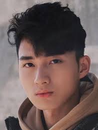 Kalok Chow (周嘉洛)