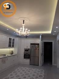 Eps strafor malzemenin rahatça kesilebilir ve gerek kalıp yöntemiyle gerekse cnc makinelerinde istenilen söve formlarda kesilebilir olması dış cephe kaplama modelleri için esnek tasarımlar yapılması konusunda avantajlar sunar. Mutfak Asma Tavan Modelleri Ihtisam Yapi Dekorasyon